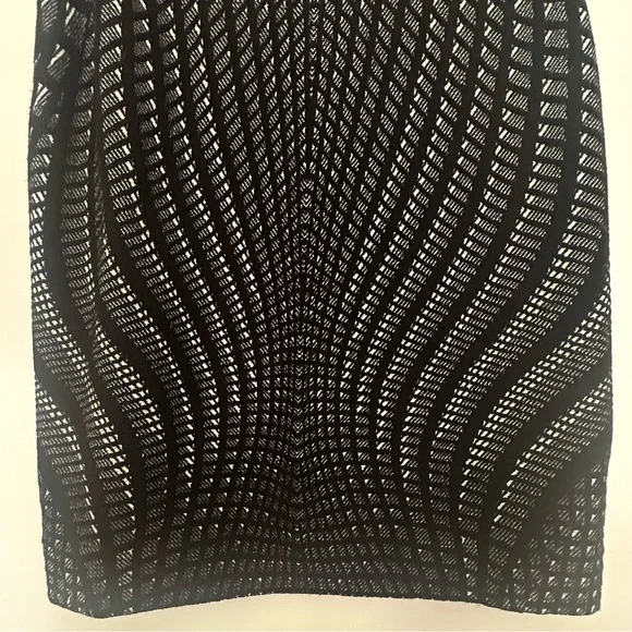 Diane Von Furstenberg Black and White Geometric Pencil Skirt - Picture 3 of 12